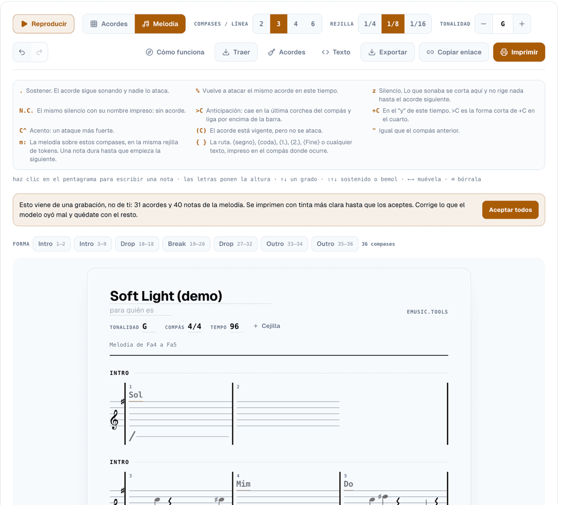 El creador de hojas guía abierto desde la pantalla de práctica, con el aviso de que los acordes y las notas vienen de una grabación y se imprimen más claros hasta que los aceptes, el botón para aceptarlo todo, la forma de la canción y la melodía en el pentagrama bajo los acordes