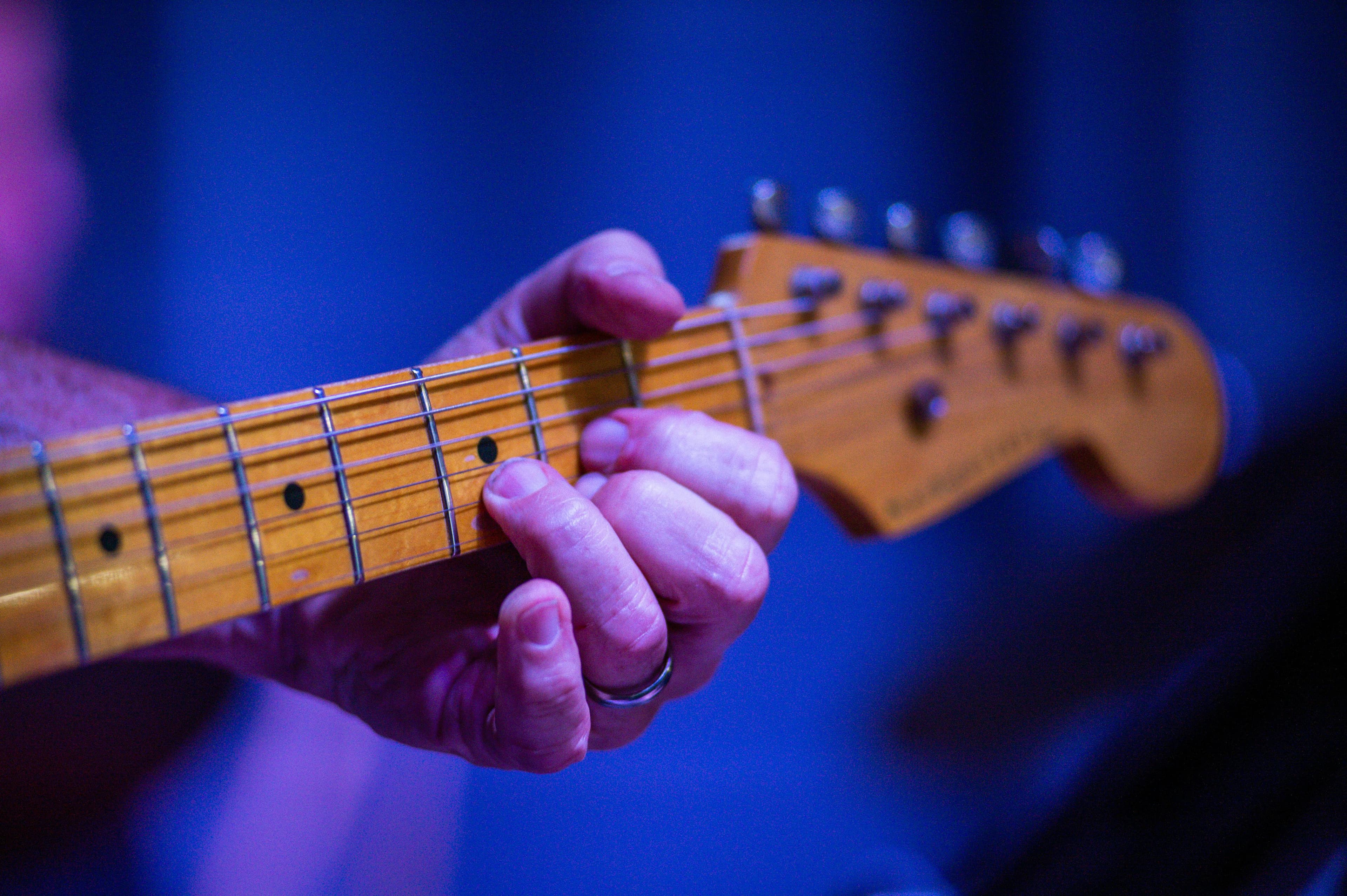 How to Use a Chord Generator and Stop Guessing What You're Playing