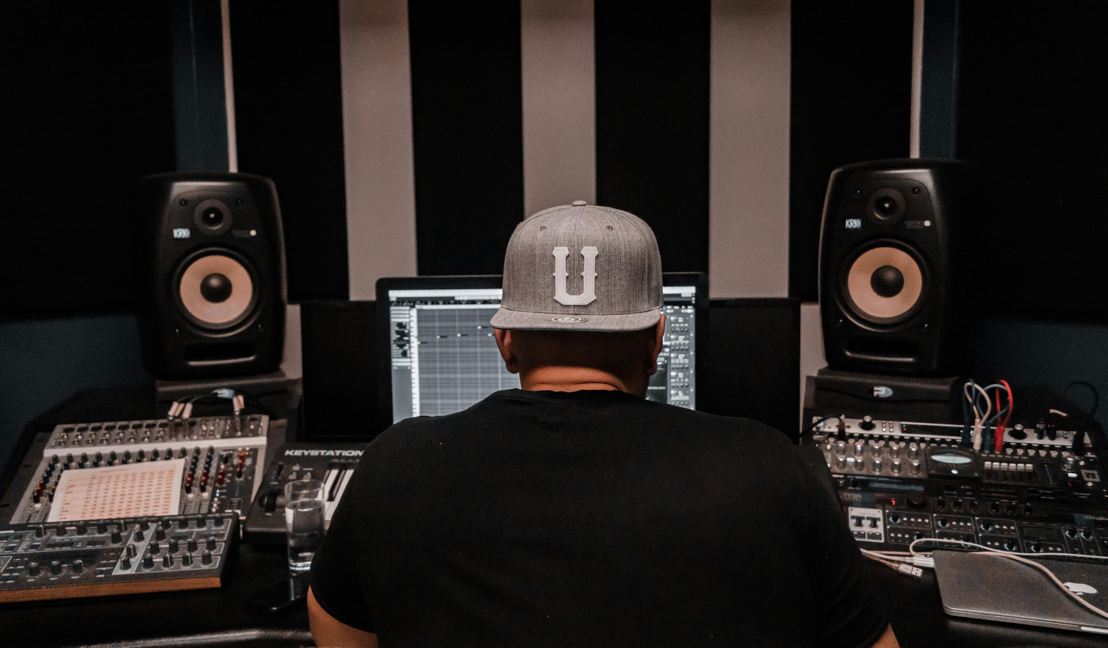 Koło kwintowe: jak z niego korzystać i dlaczego zmienia sposób postrzegania muzyki