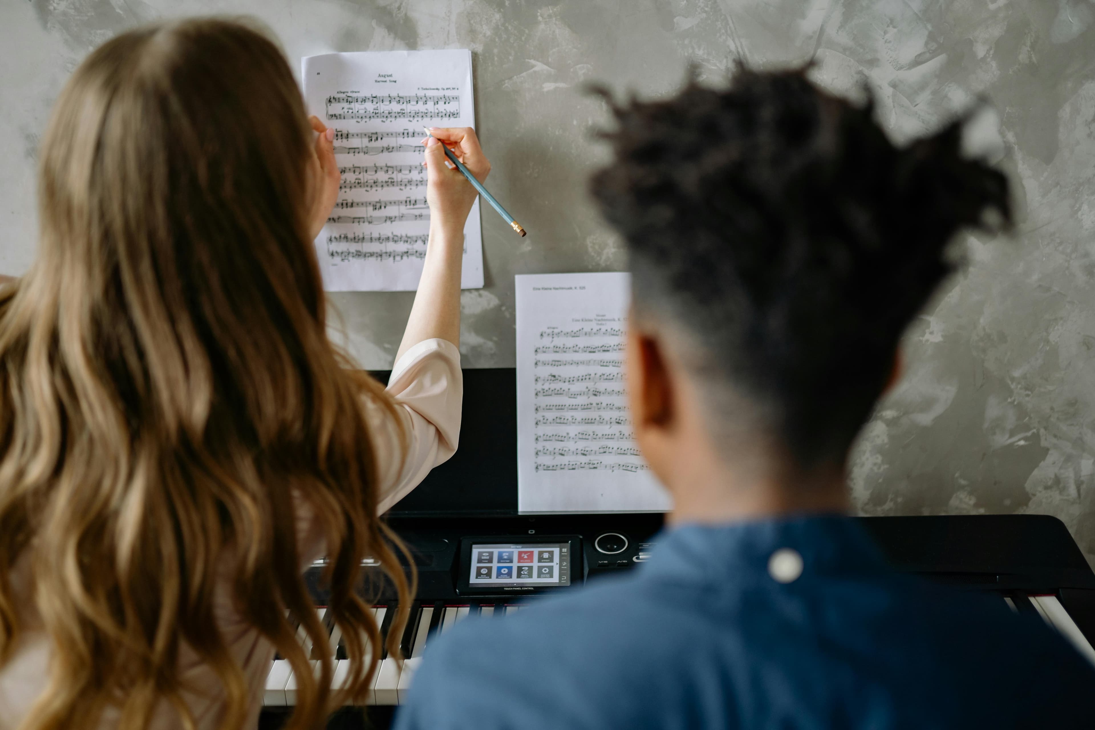 How to Build Chord Progressions That Actually Work